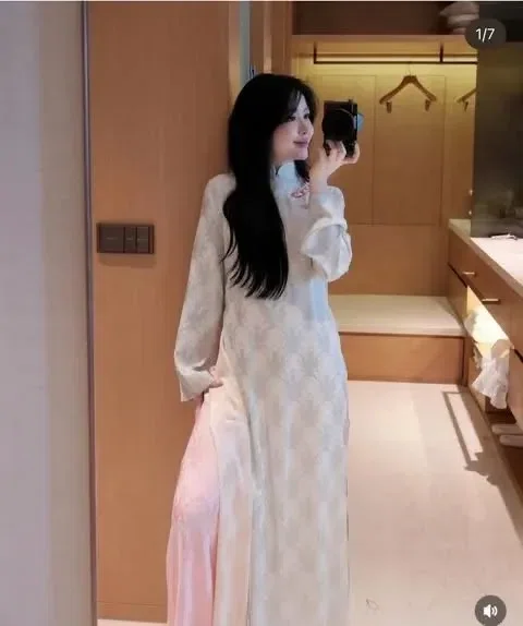 Mắt cười, nói lời yêu Outfit m2 Tết🪭🧧 1