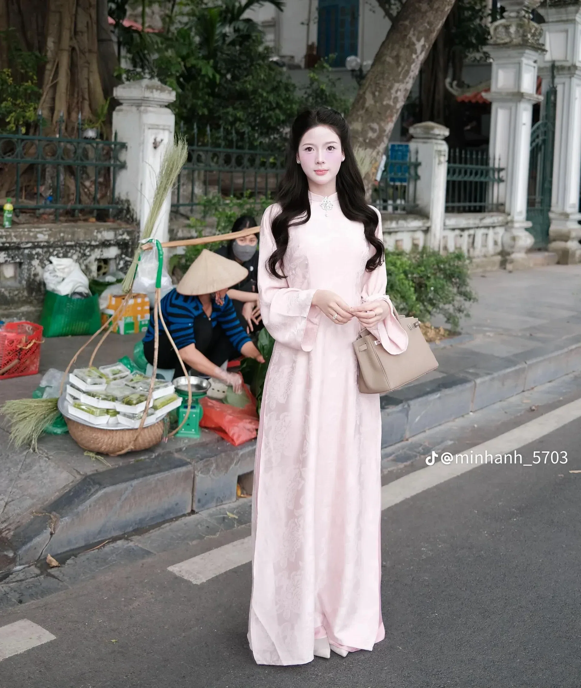 SET ÁO DÀI HỒNG CỔ ĐÁ 3