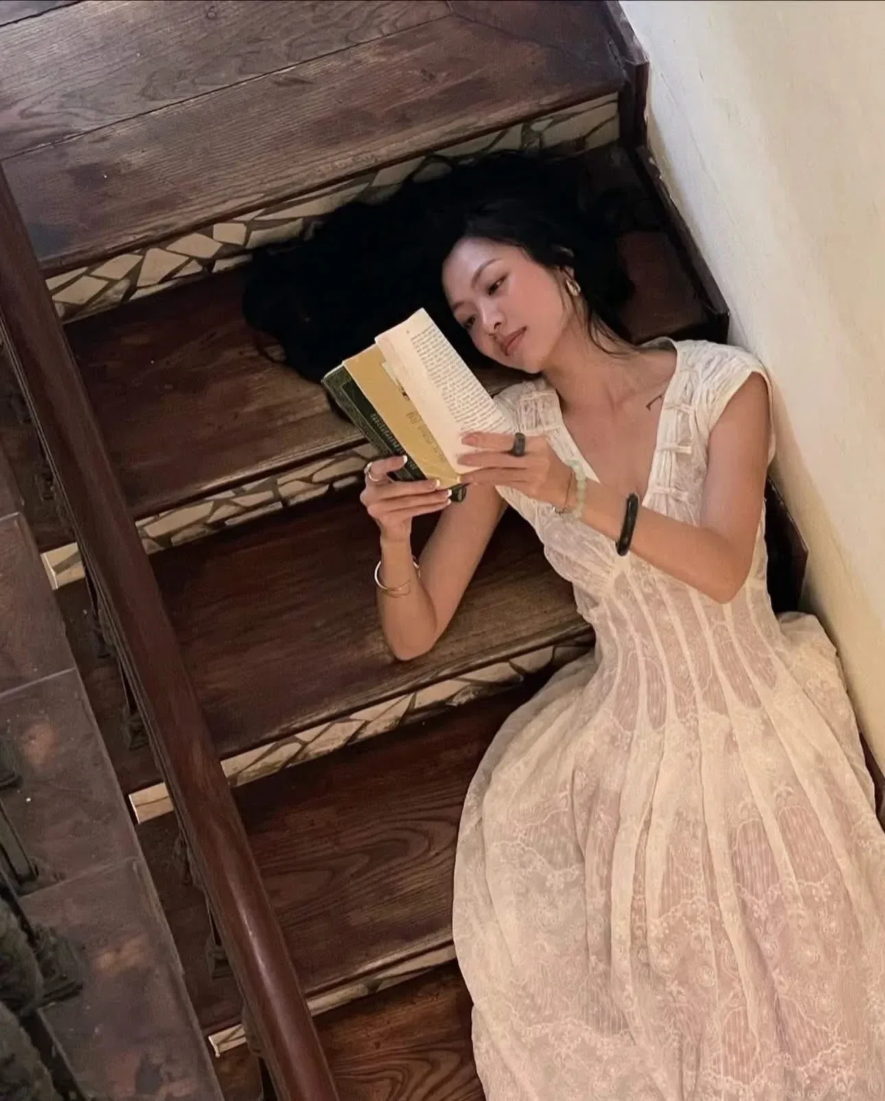 Đầm Thi - Size L 8