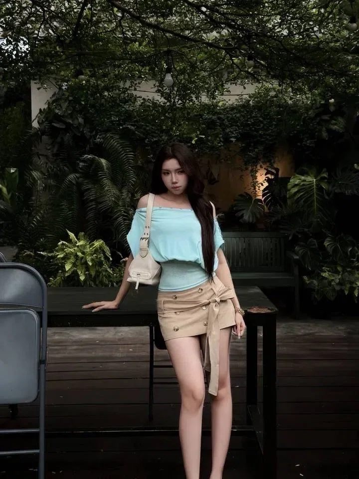 Đồ hè năm nay xinh lắm ạ💐🌷
__________________________
𝐌𝐚̂̃𝐮 𝐭𝐡𝐮𝐞̂: 𝟑𝟓 2
