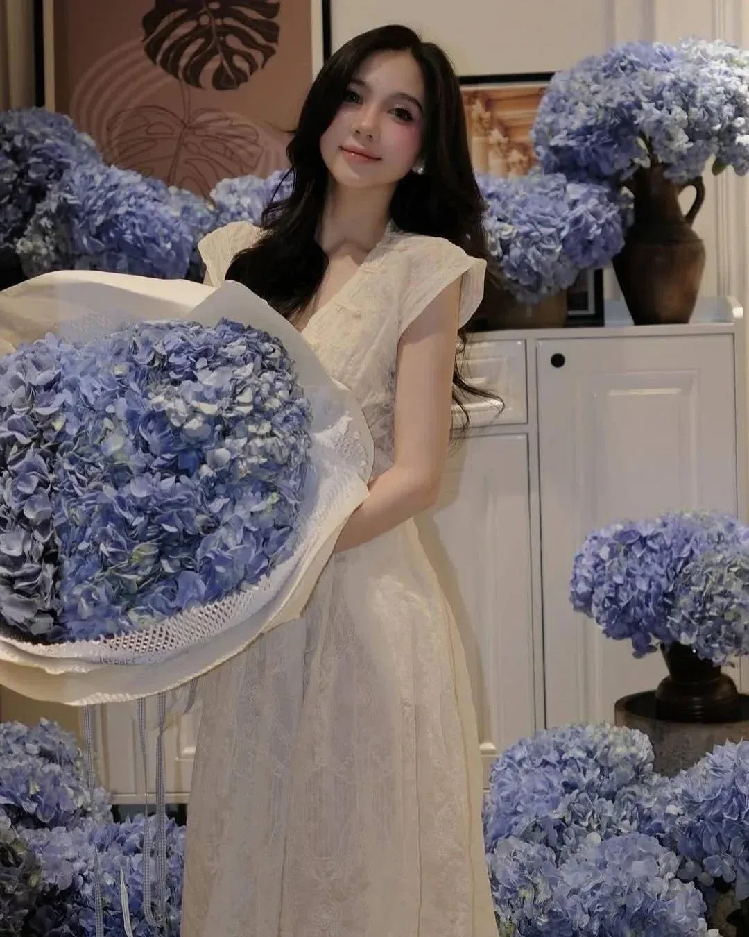 Đầm Thi nhà Feng.atelier tiệm sẵn màu xanh lá + be + đen cực xinhh ạ 15
