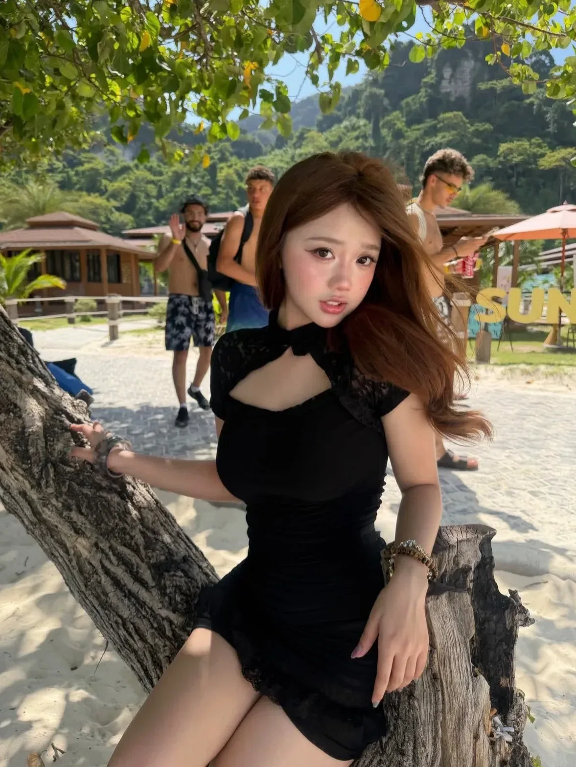 Black Swan Top + Lola Mid Skirt 6