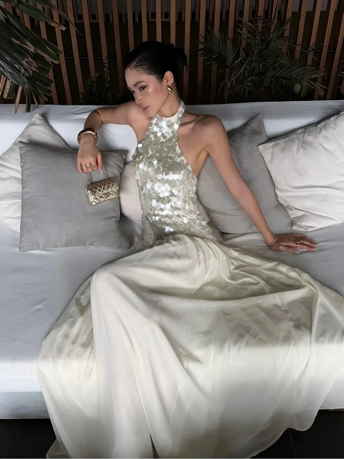 Đầm cổ yếm đính sequin DT0061 8