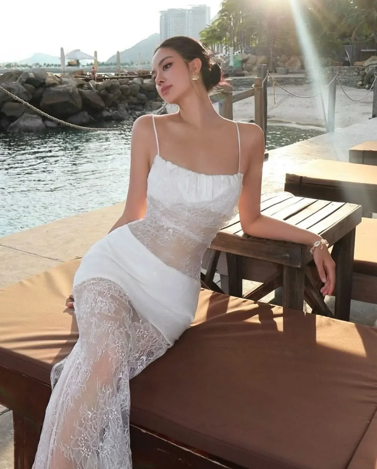 Chiếc váy lụa phối ren cao cấp bling bling sang khỏi nói lun✨ 5