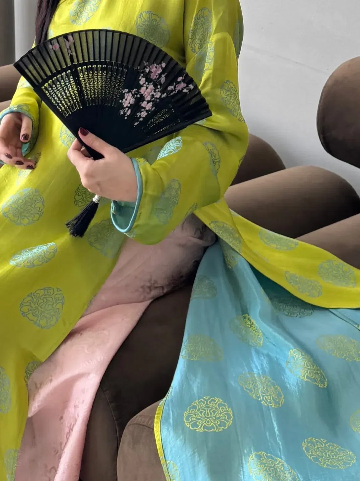 Tình hình là series các mẫu áo phối màu độc lạ của shop vẫn chưa dừng lại 😚 3