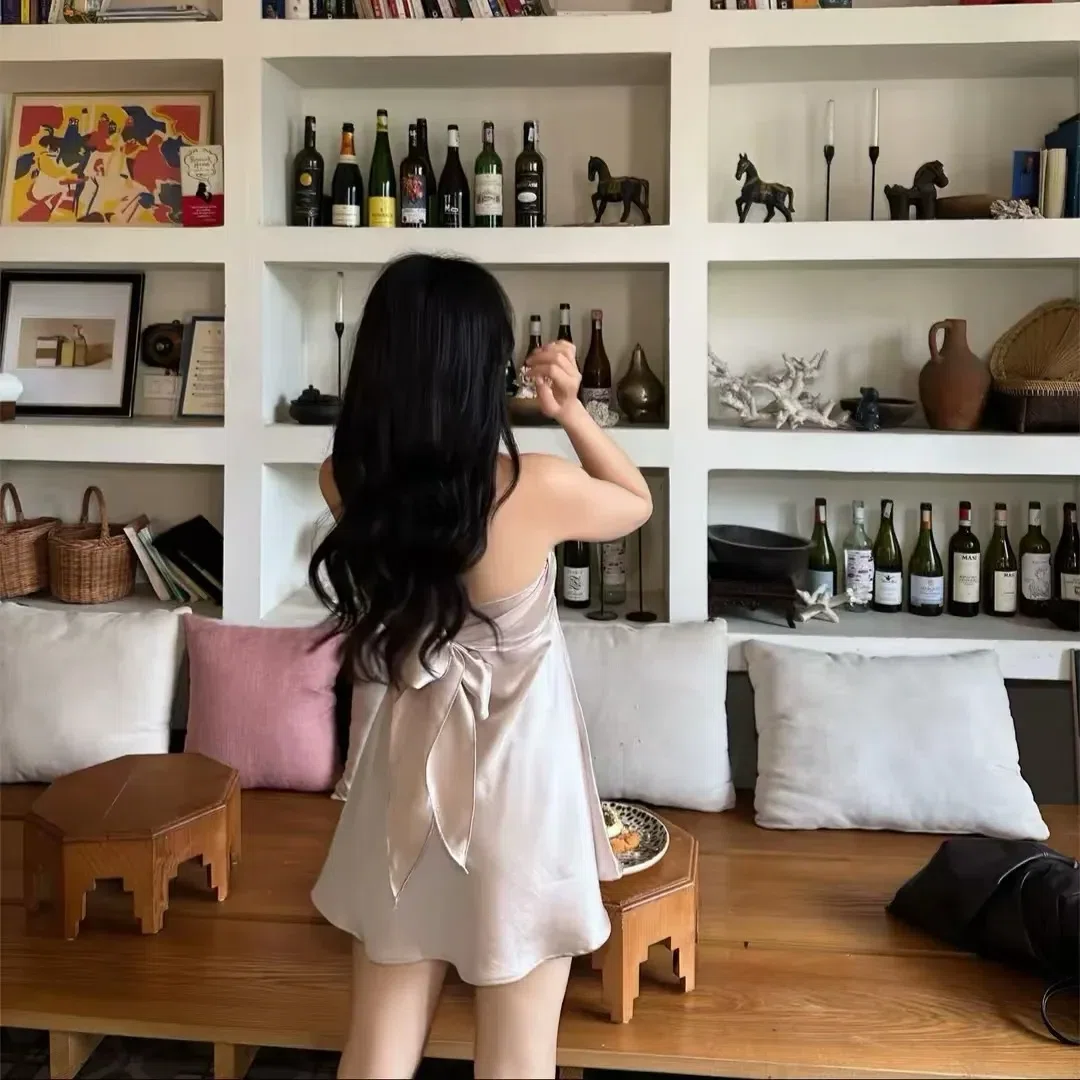 August - Cho thuê đồ thiết kế 3