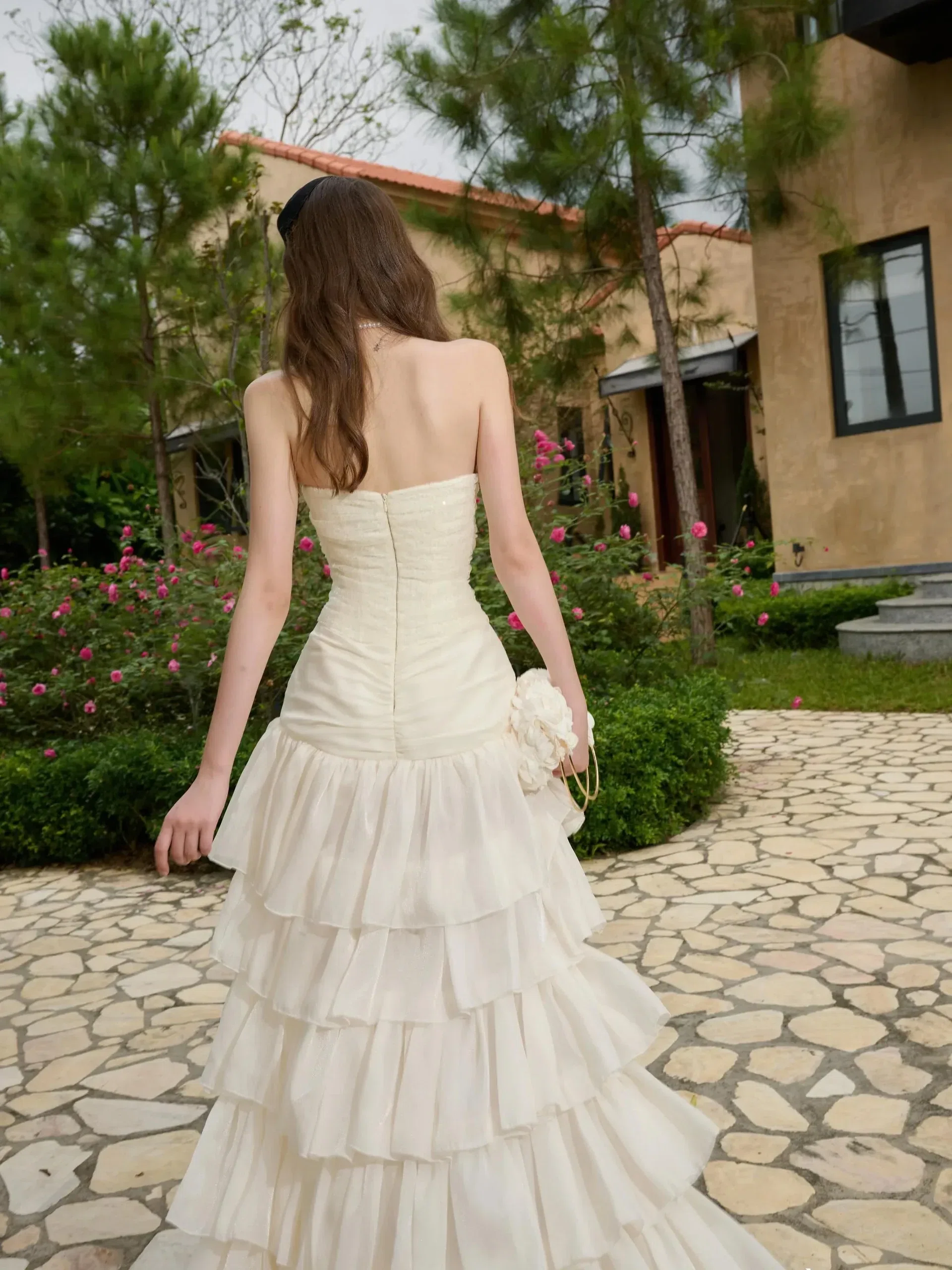 Amelie Dress Rental 2