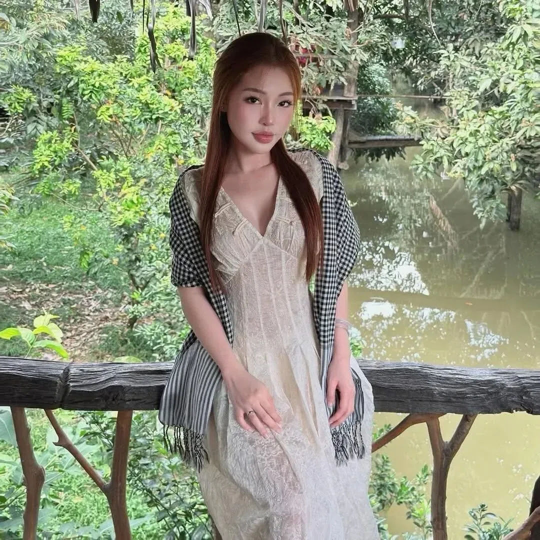 Đầm Thi - Size L 14