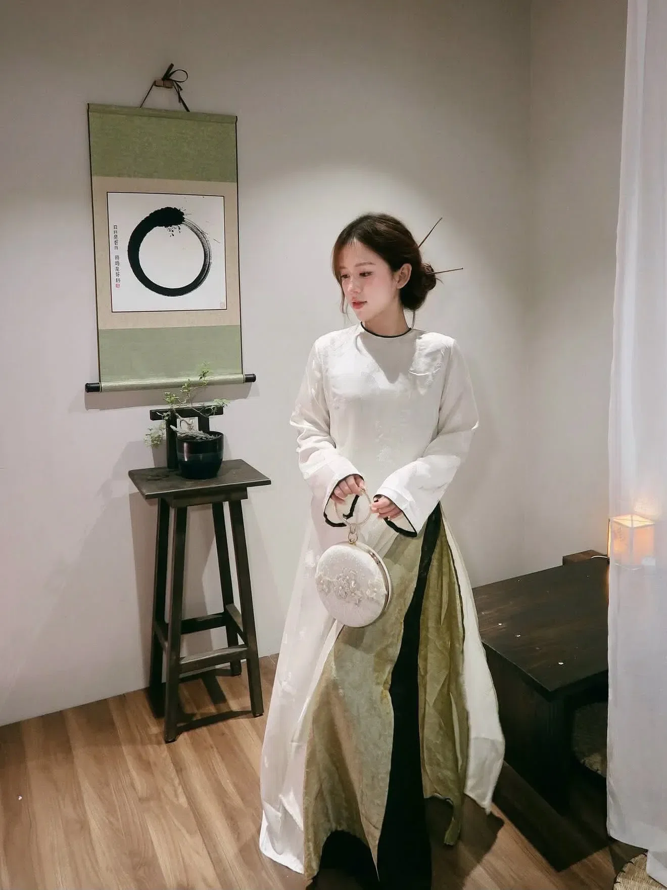 Áo xinh cổ mặc e có bán nhaaa . 650/set e có đủ size s/m ạ . 4