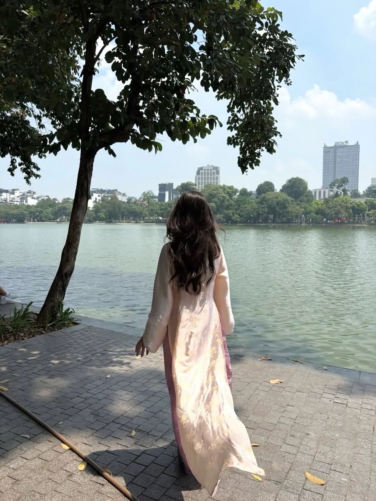 Cam kết váy chính hãng 11