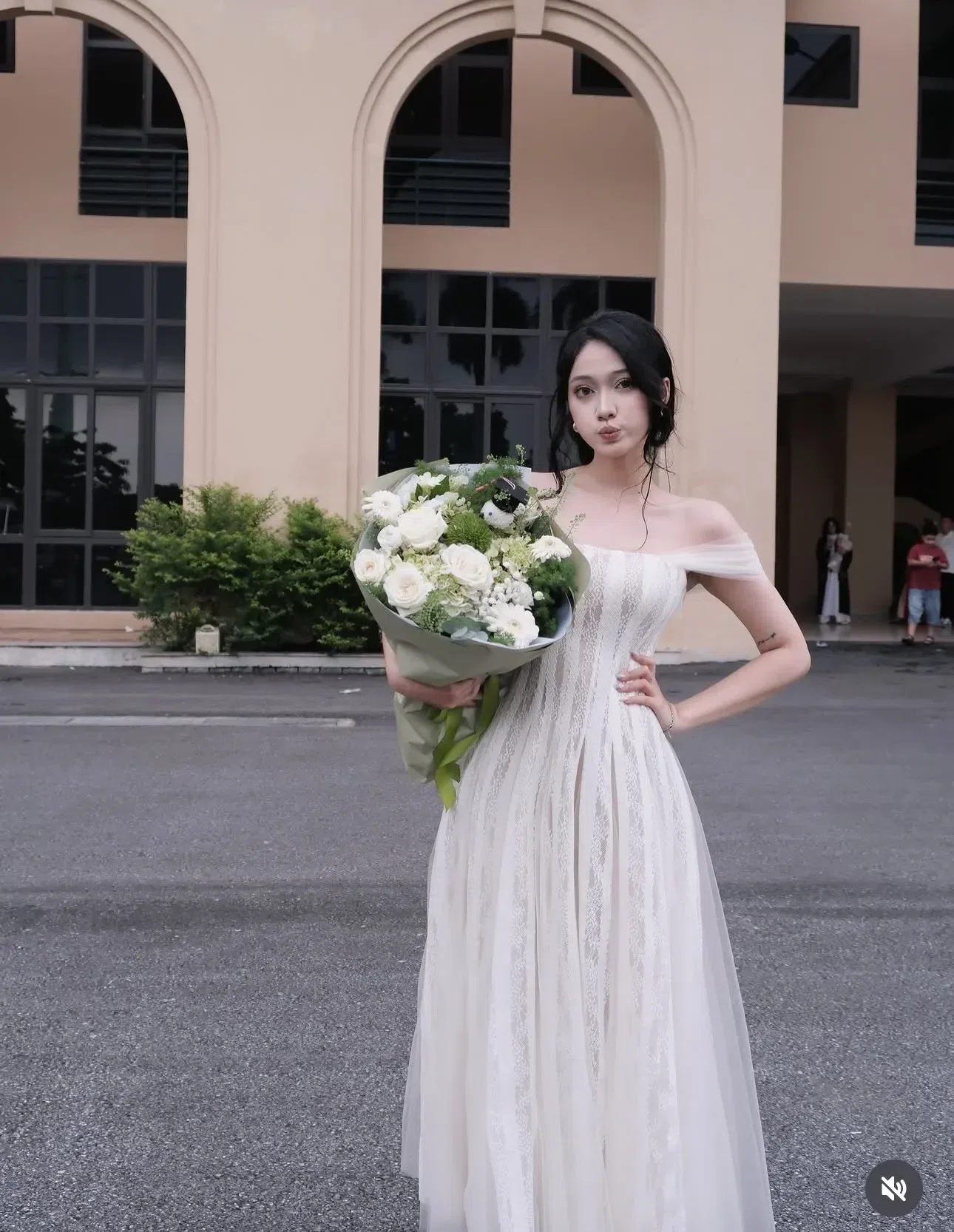 TC Dress - M160 2