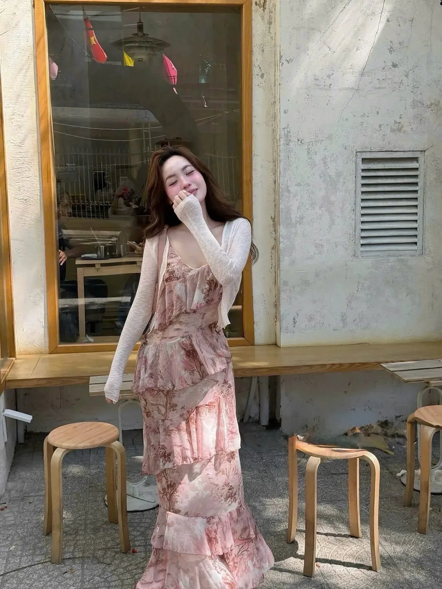 Giá thuê váy + khoác ngoài hồng phấn 3