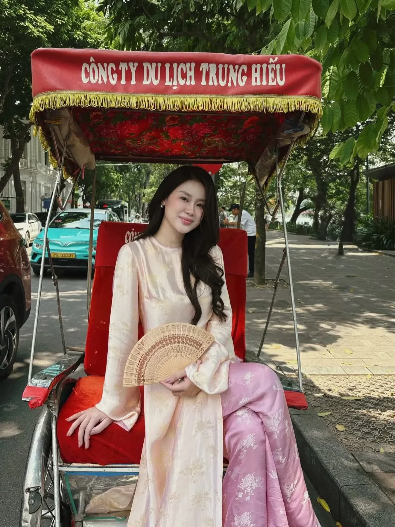 Cam kết váy chính hãng 1