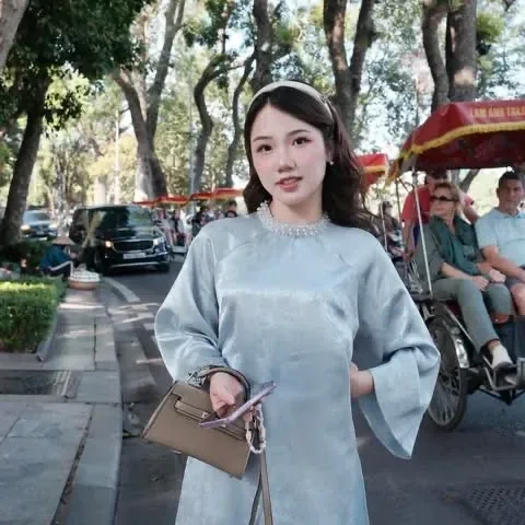 Giá thuê: 99k/ 1 ngày 139k/ 3 ngày 6