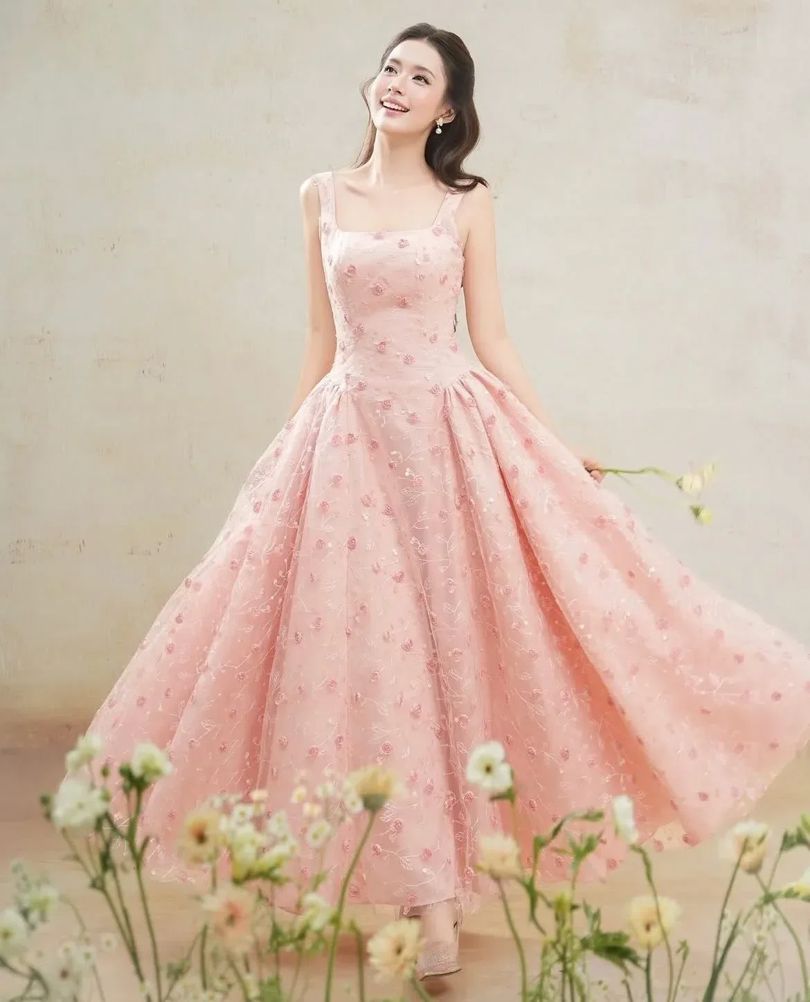 tiela.offical S M 1