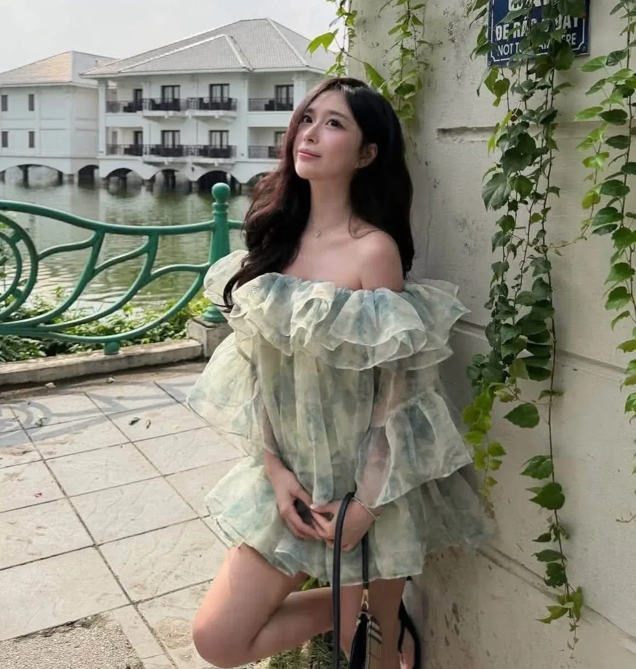 Sẵn ạ💐🌷
__________________________
𝐌𝐚̂̃𝐮 𝐭𝐡𝐮𝐞̂: 𝟑𝟓𝐊/𝟏 𝐧𝐠𝐚̀𝐲
4