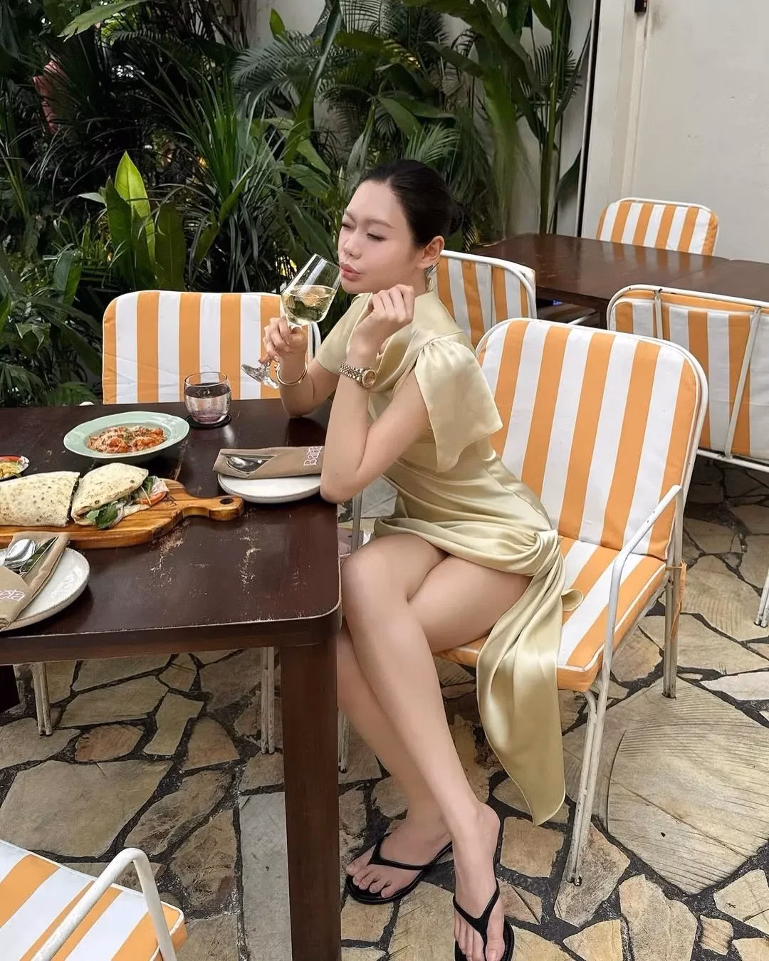 Pros Rich - Thuê Đồ Thiết Kế Chính Hãng 5