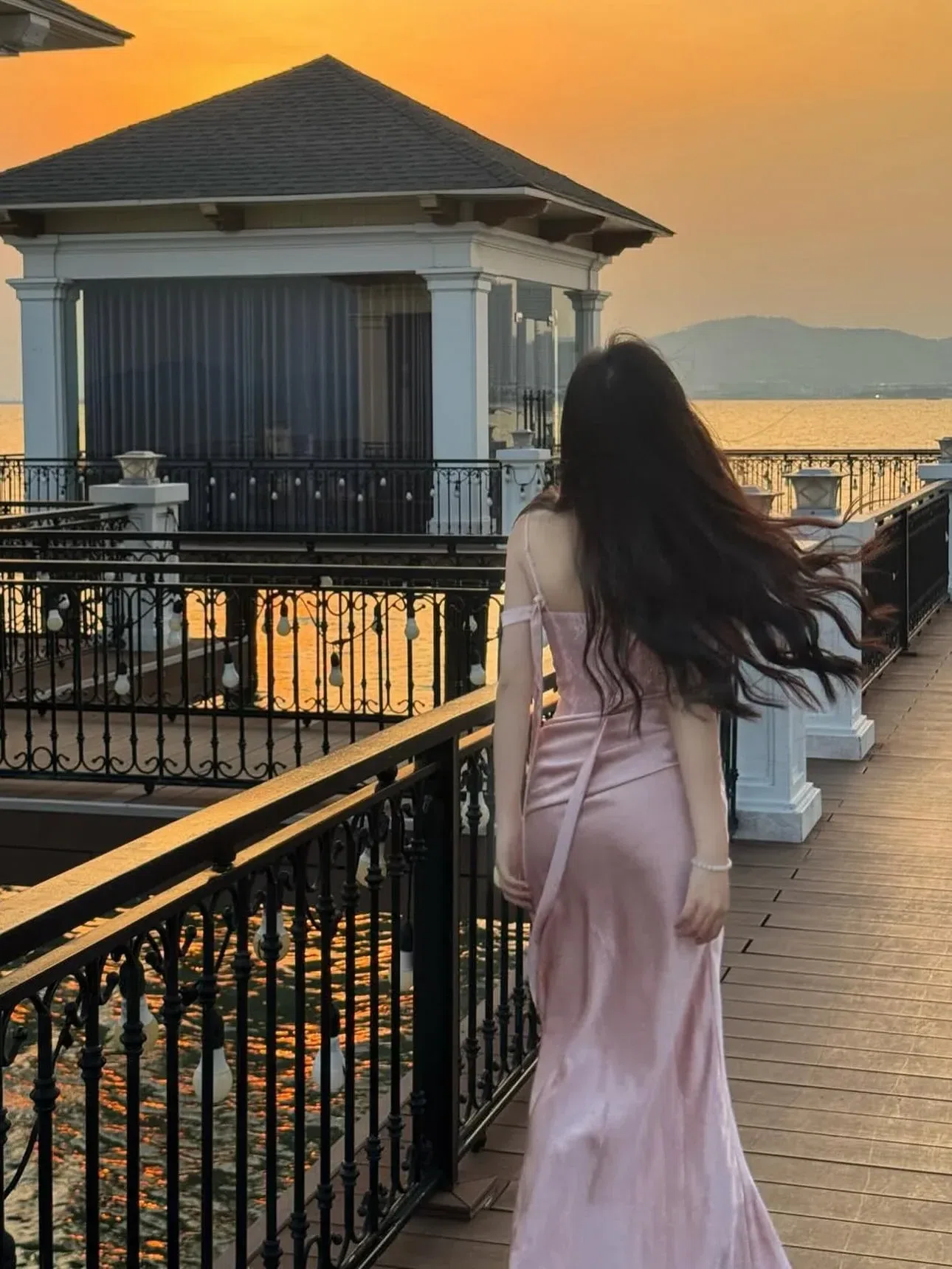 Brand: @thao_bibii, Item Name: Váy lụa HỒNG Tbb (có TRẮNG S) 5