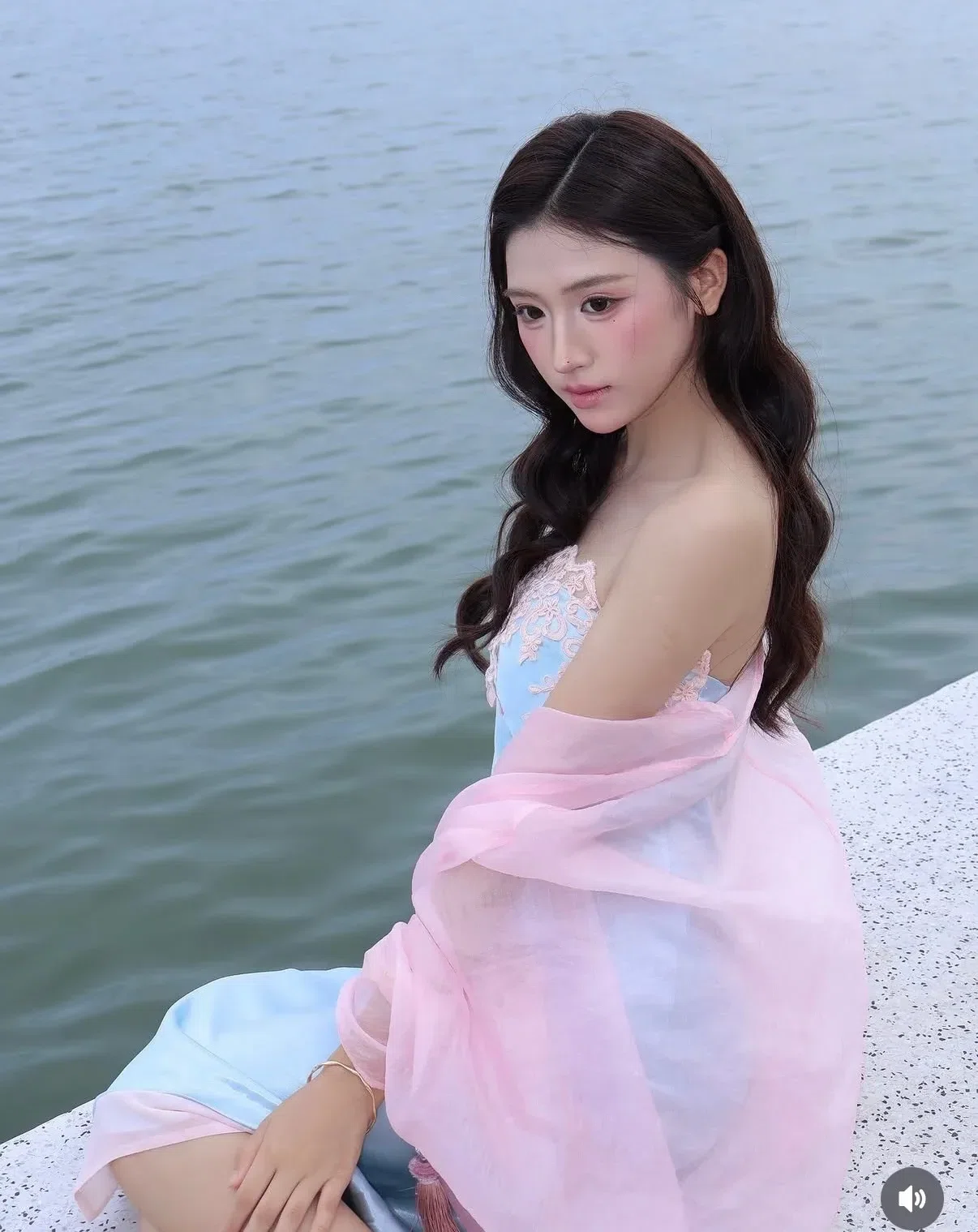 Cho thuê váy 𝙊𝙞𝙖 𝙎𝙩𝙪𝙙𝙞𝙤𝙨 19