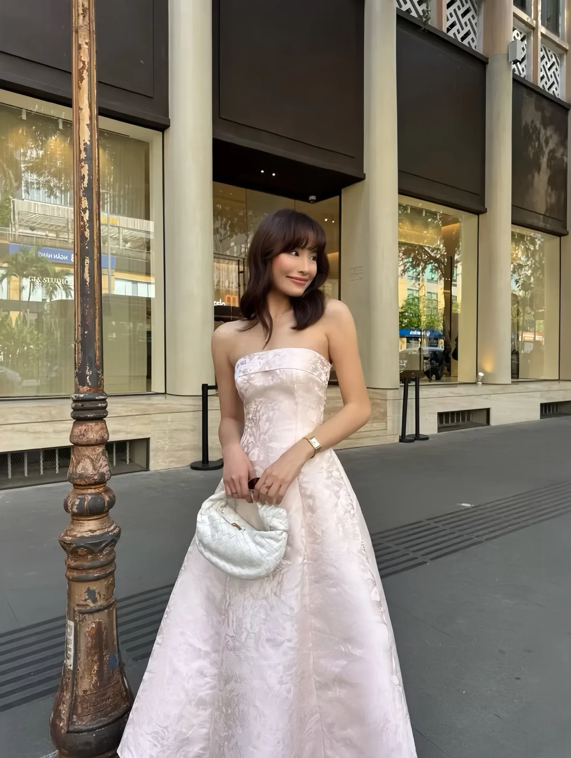Diana dress màu hồng da 3