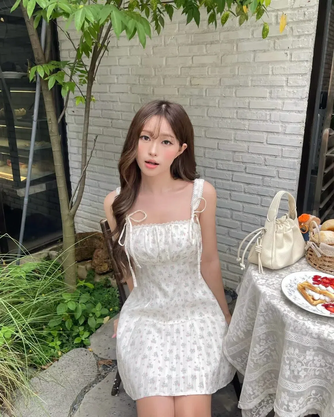 Tiệm sẵn ạ✨
__________________________
𝐌𝐚̂̃𝐮 𝐭𝐡𝐮𝐞̂: 𝟑𝟓𝐊/𝟏 𝐧𝐠𝐚̀𝐲
2