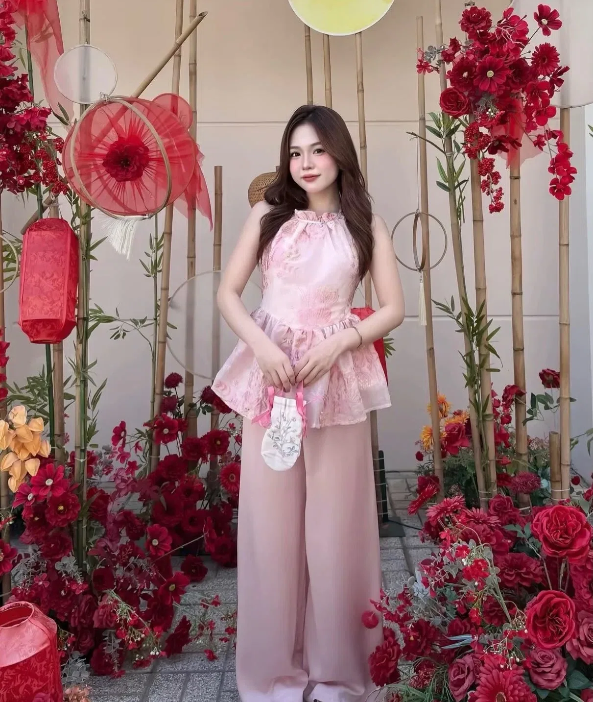 SET ÁO YẾM KÈM QUẦN LỤA 2