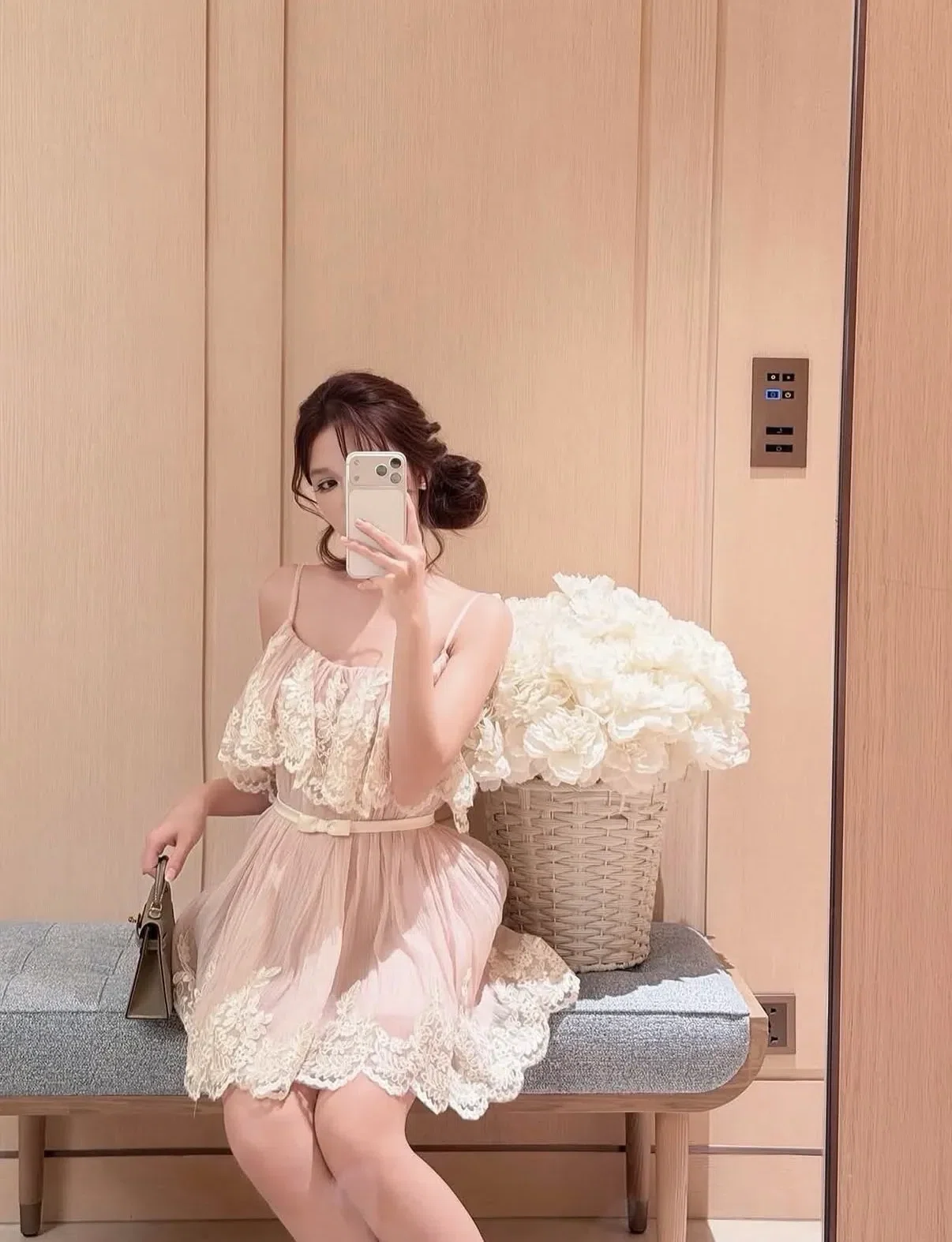 Betty Club Ophelia Dress màu hồng - size 1 fit <60kg 3
