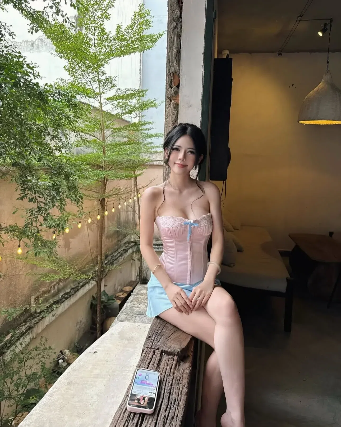 Corset lụa nơ cúp x Chân váy lụa ngắn 4