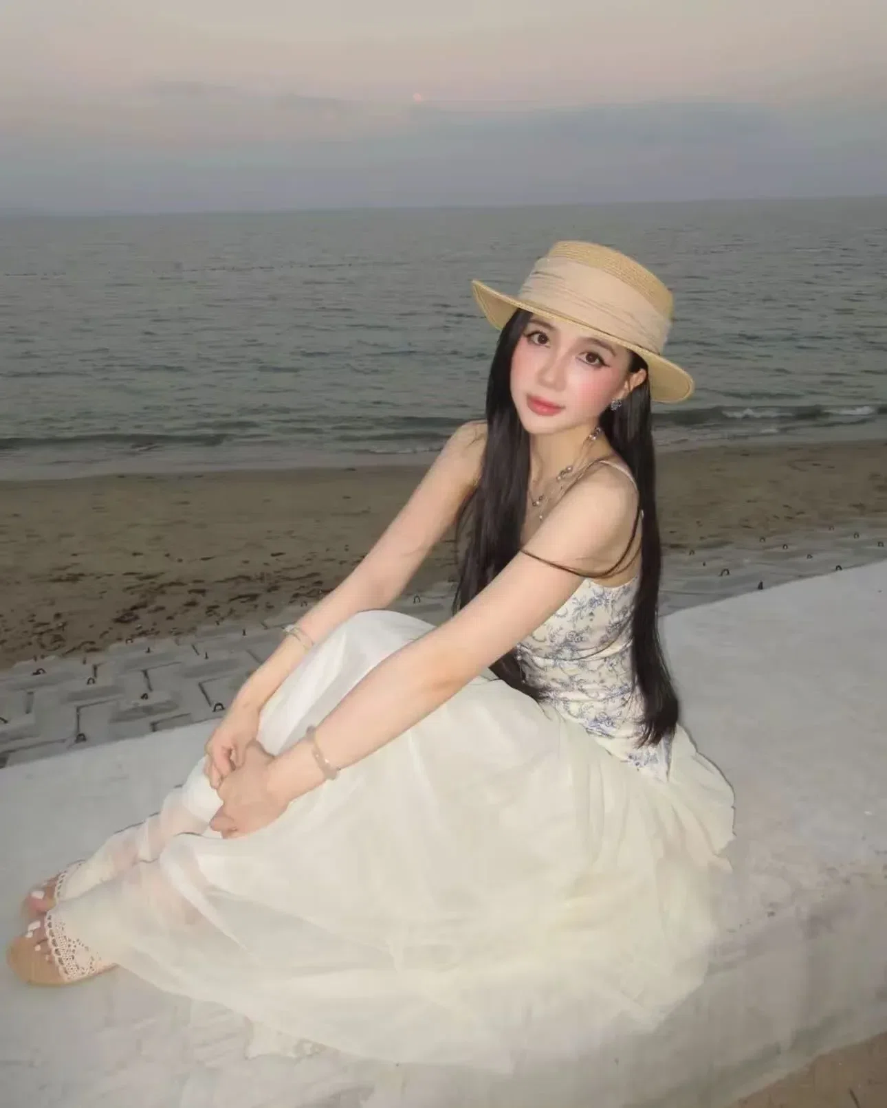 Đầm maxi dây hoa nhí xanh 3