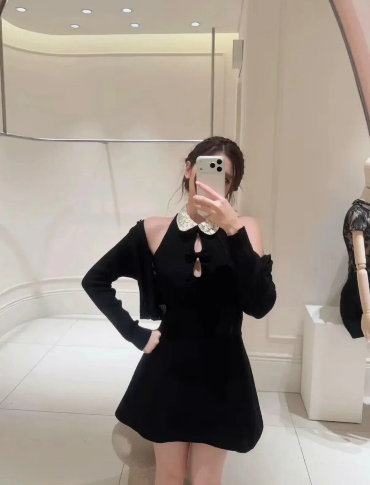 Mally Set - size L (gồm váy + cardigan) 3
