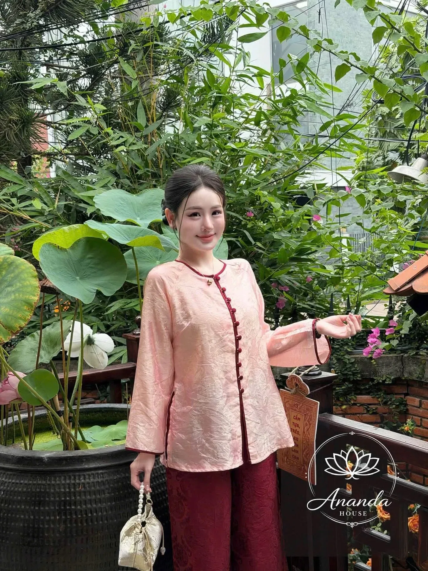Sẵn pháp phục mới về 🫶
__________________________
𝐌𝐚̂̃𝐮 𝐭𝐡𝐮𝐞̂: 𝟑𝟓𝐊/𝟏 2