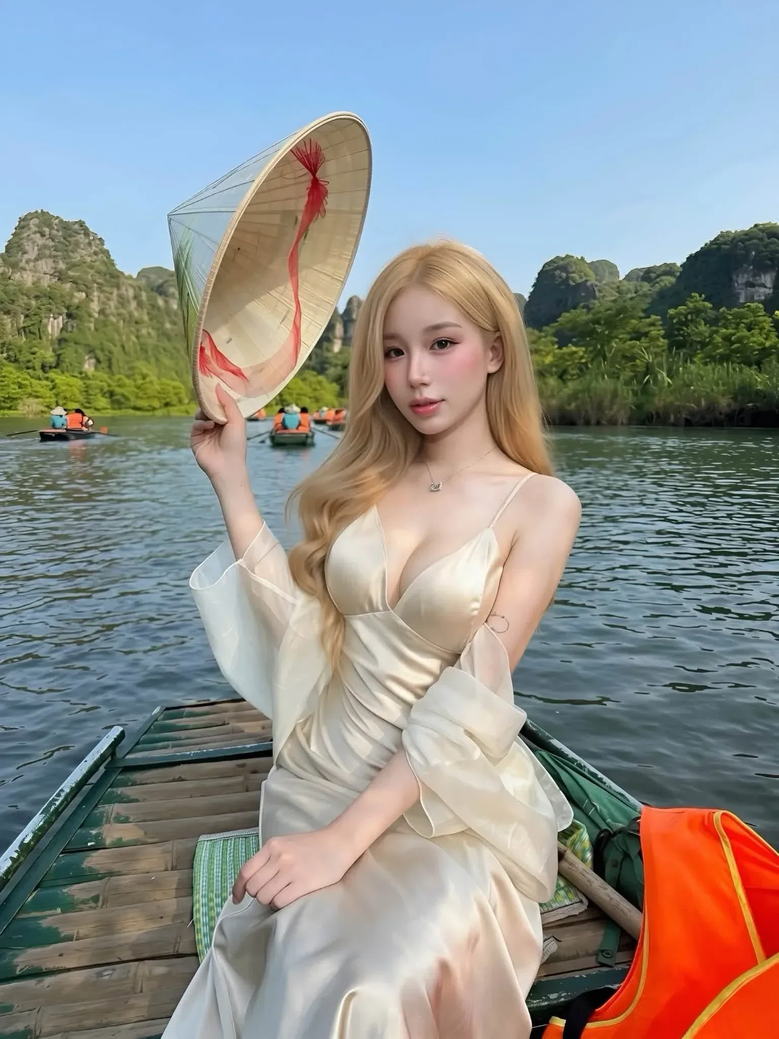 Váy lụa ngockem size S(V66), M(V327) 2