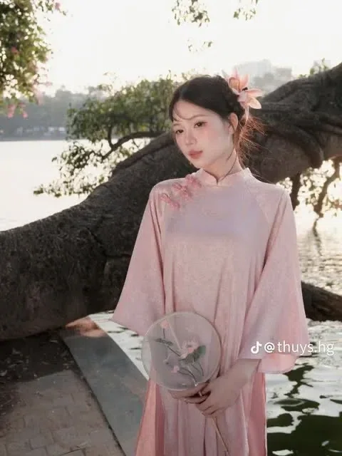 Outfit đi chụp ảnh hồ gươm nàng thơ xỉu 2