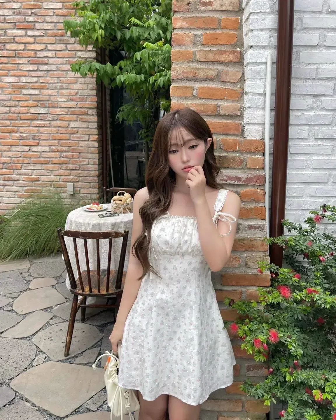 Tiệm sẵn ạ✨
__________________________
𝐌𝐚̂̃𝐮 𝐭𝐡𝐮𝐞̂: 𝟑𝟓𝐊/𝟏 𝐧𝐠𝐚̀𝐲
5