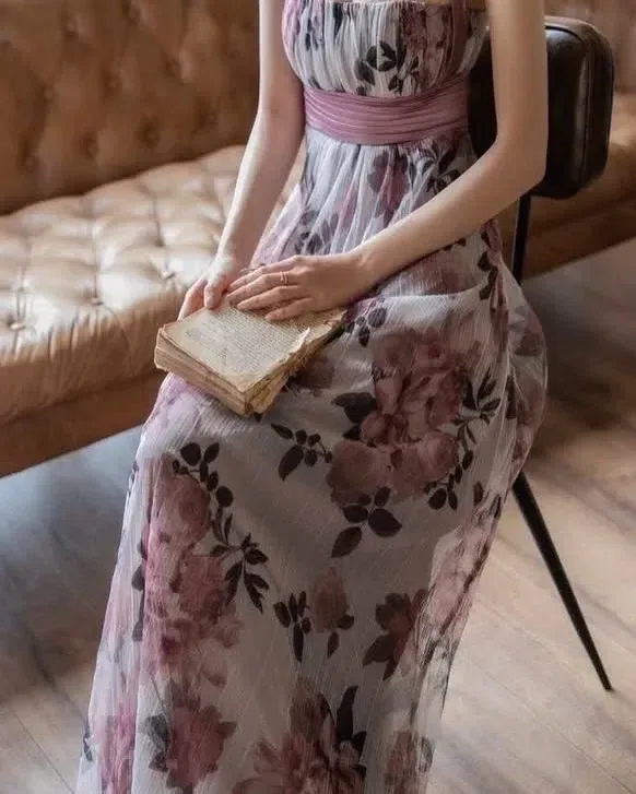 Julia Dress - Size L 8