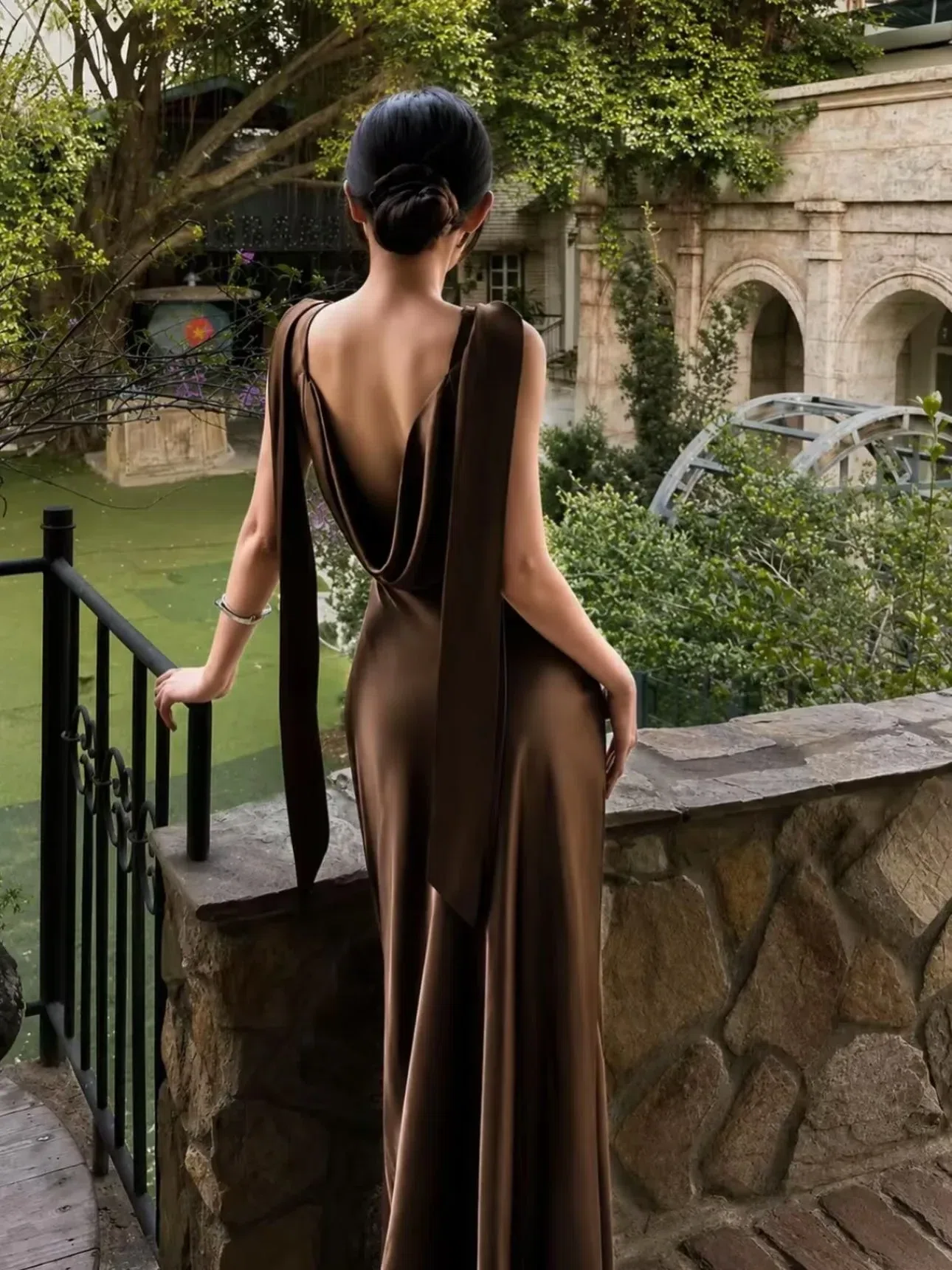 Tiệm cho thuê bộ đồ 5