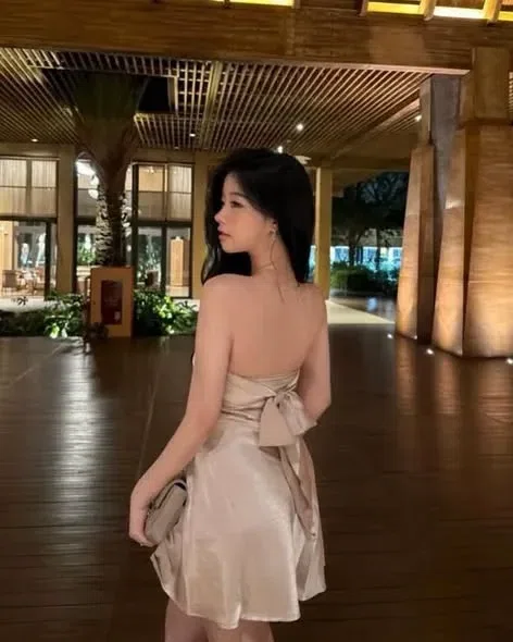 Roselia Váy ngắn xinh Mã VD113 Size SM Freesize 2