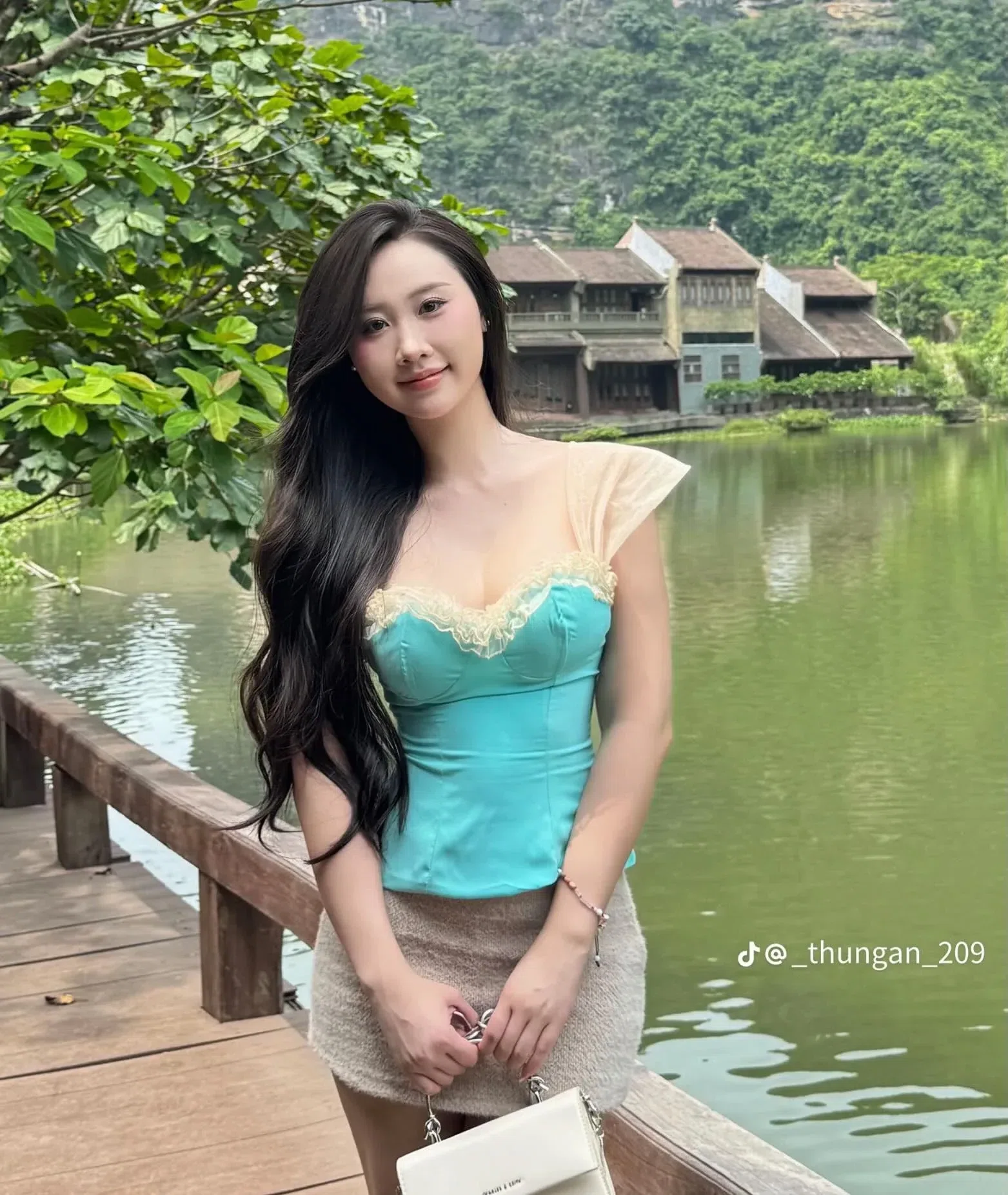 ÁO 2S BÈO CÚP NGỰC 5