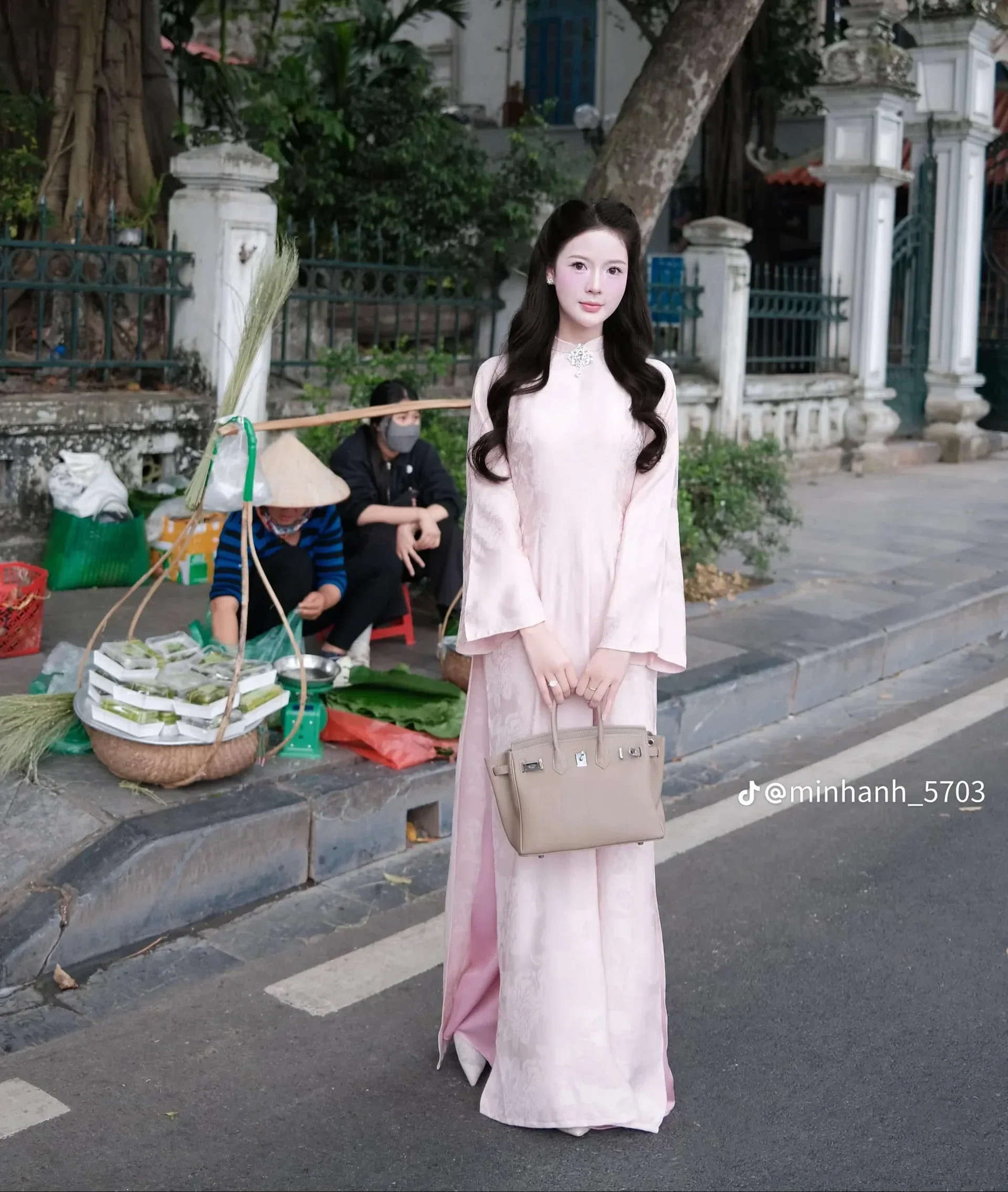 SET ÁO DÀI HỒNG CỔ ĐÁ 4