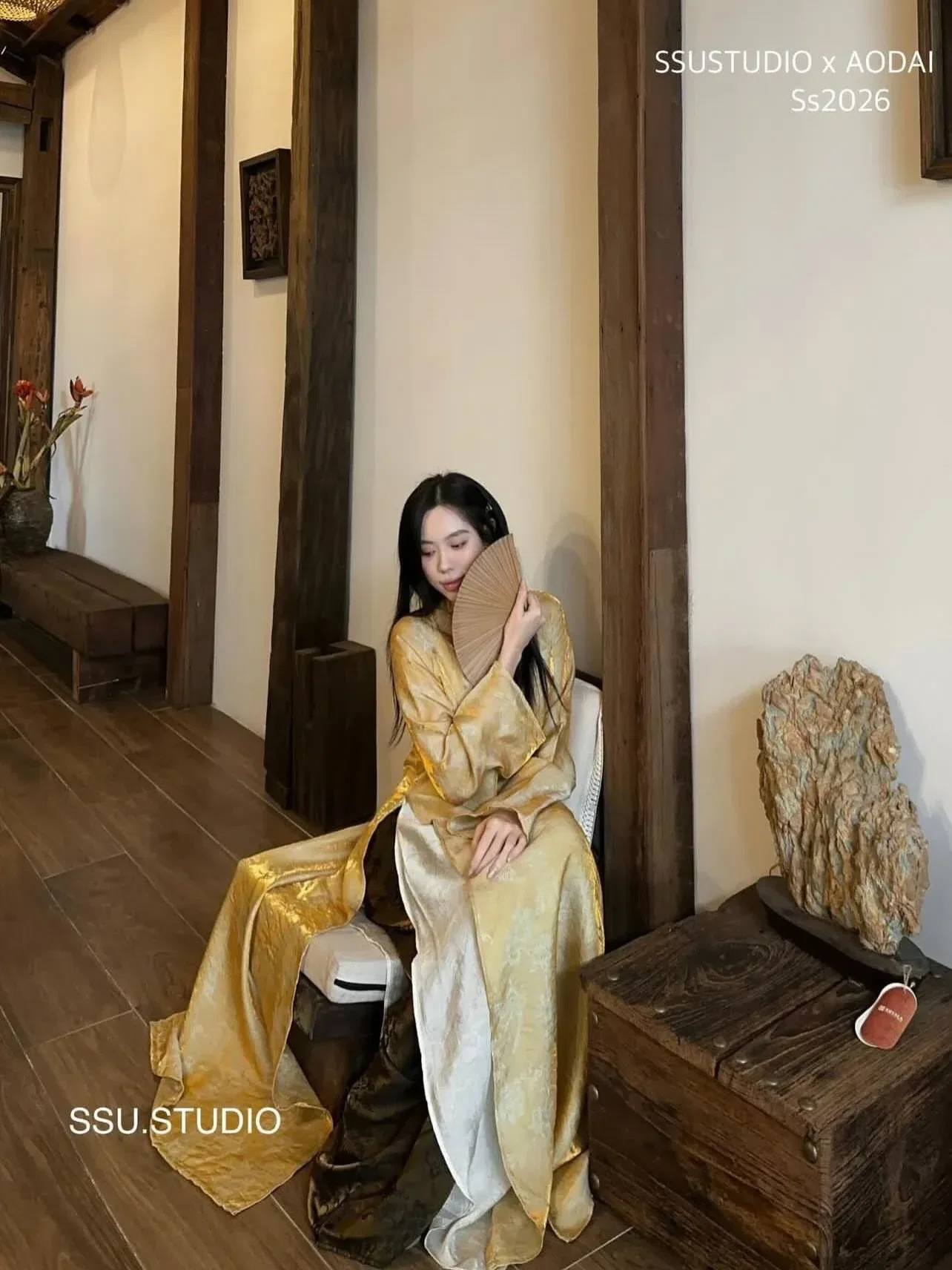 Mẫu này xưởng báo về đợt cuối không về thêm nữa, mai e lấy sẵn về cho các c. Số lượng ít các c nào lấy báo e na 650k/full set, chất đẹp khỏi bàn rùi ạ, màu này nó keo mà mê lắm các chị. 1
