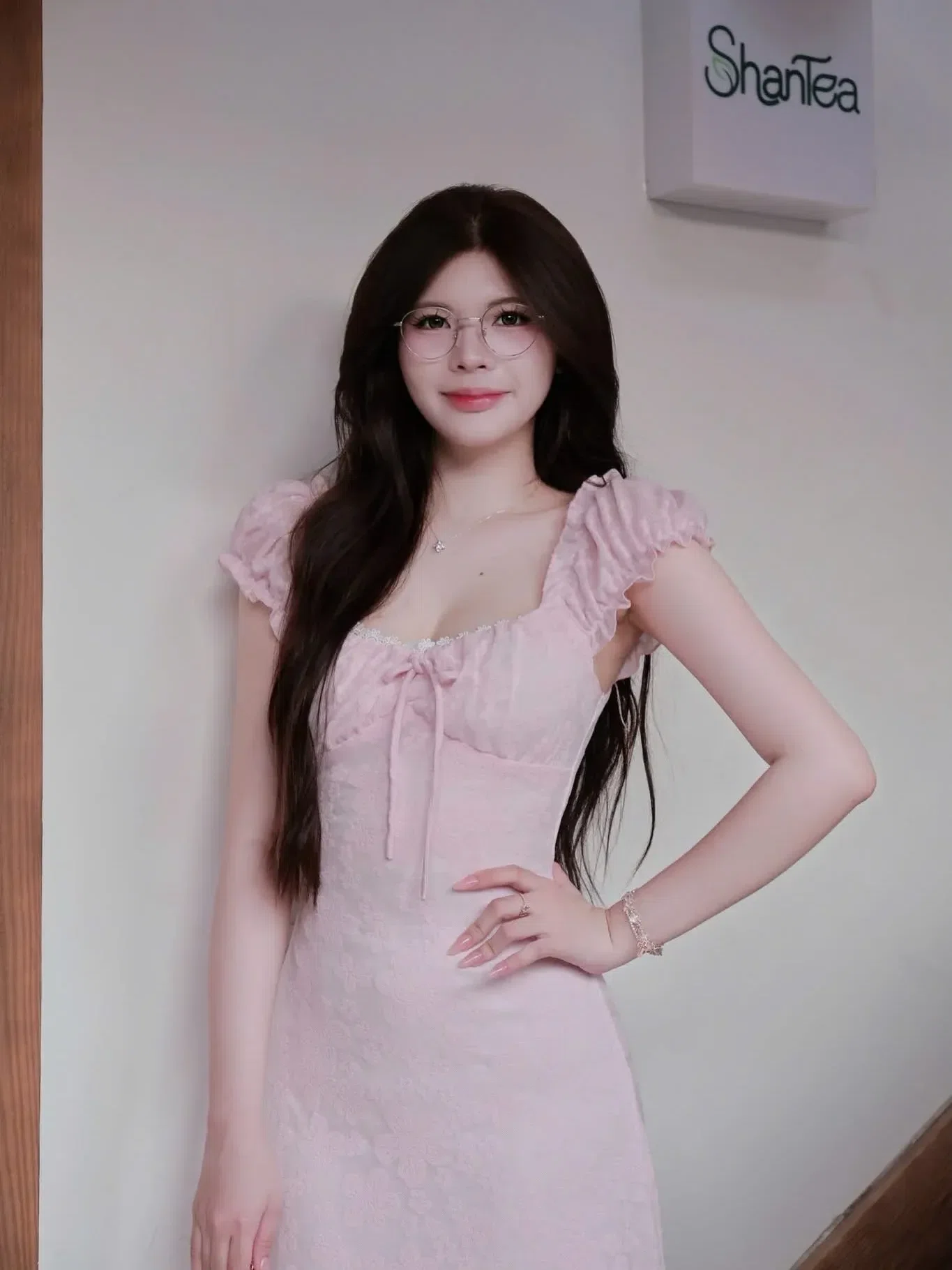 Đồ hè năm nay xinh lắm ạ💐🌷
__________________________
𝐌𝐚̂̃𝐮 𝐭𝐡𝐮𝐞̂: 𝟑𝟓 2