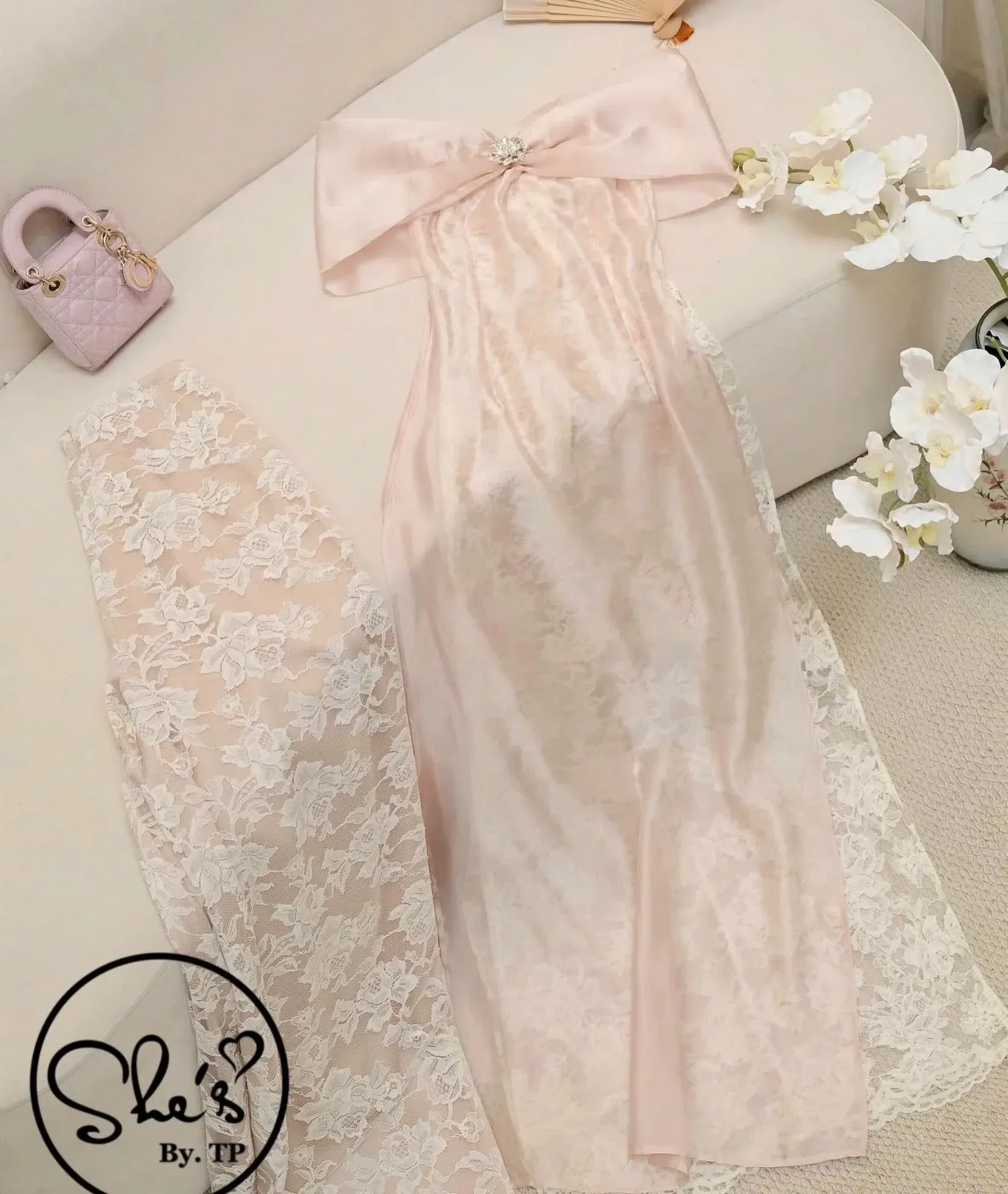 SET ÁO DÀI NƠ VAI PHỐI QUẦN REN 6