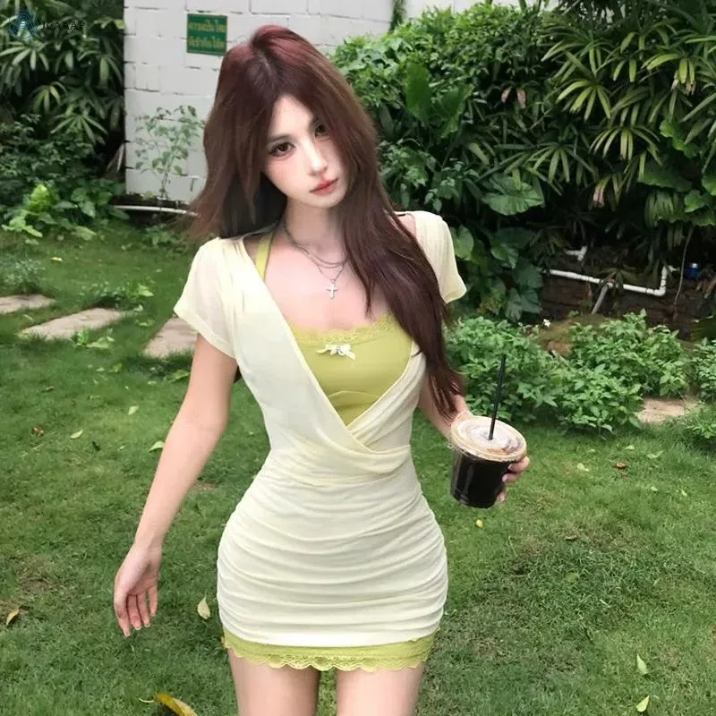 Đồ hè năm nay xinh lắm ạ💐🌷
__________________________
𝐌𝐚̂̃𝐮 𝐭𝐡𝐮𝐞̂: 𝟑𝟓 1