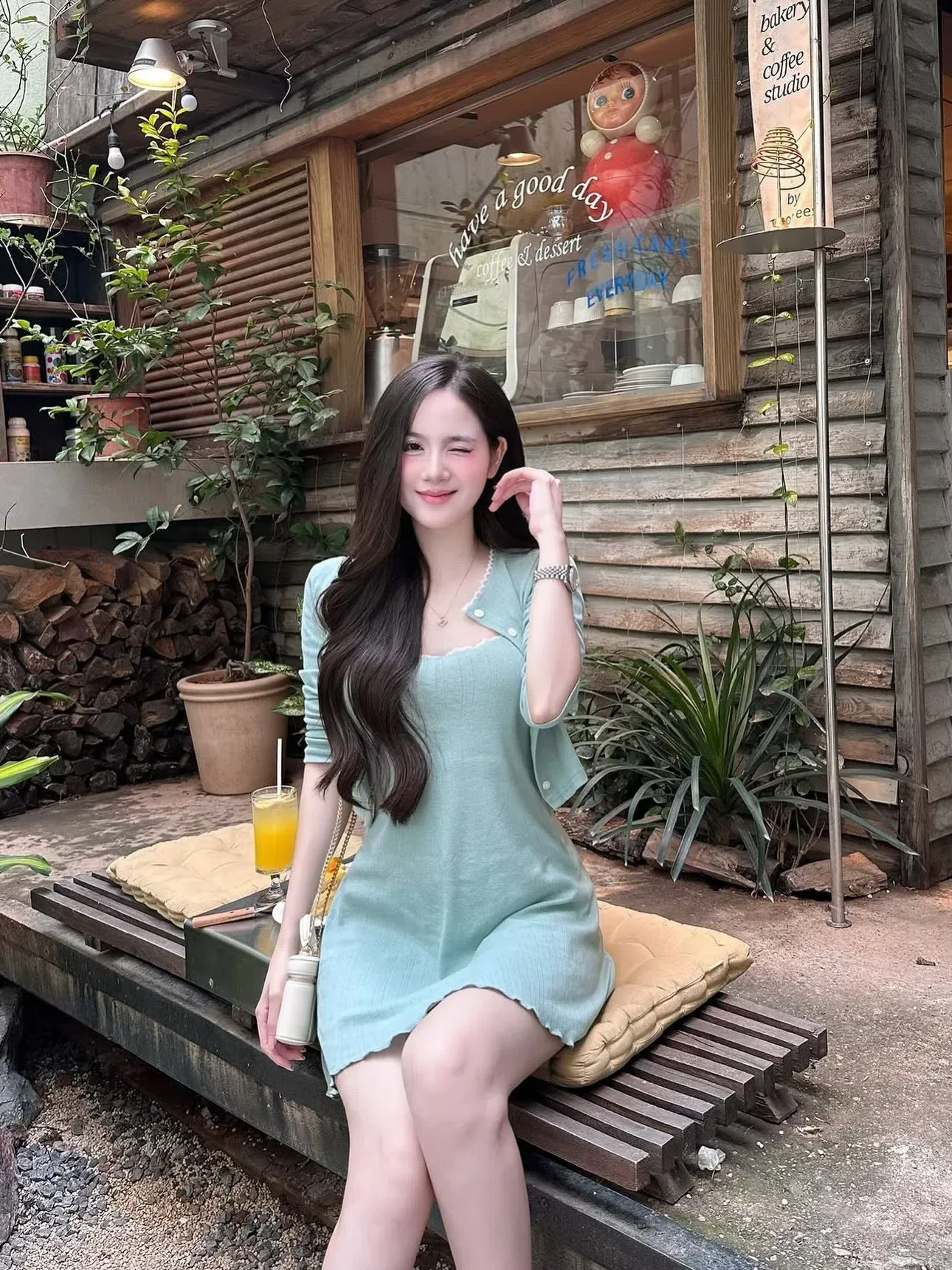 SIZE S~V664 Set Xanh kèm choàng ENEN 3