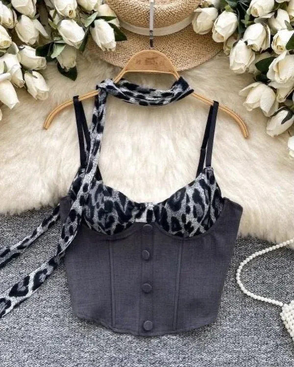 Ôi em áo này mà rinh về đi chụp là ngon luôn. Quẹo vào shop ngay thoy các chương 3