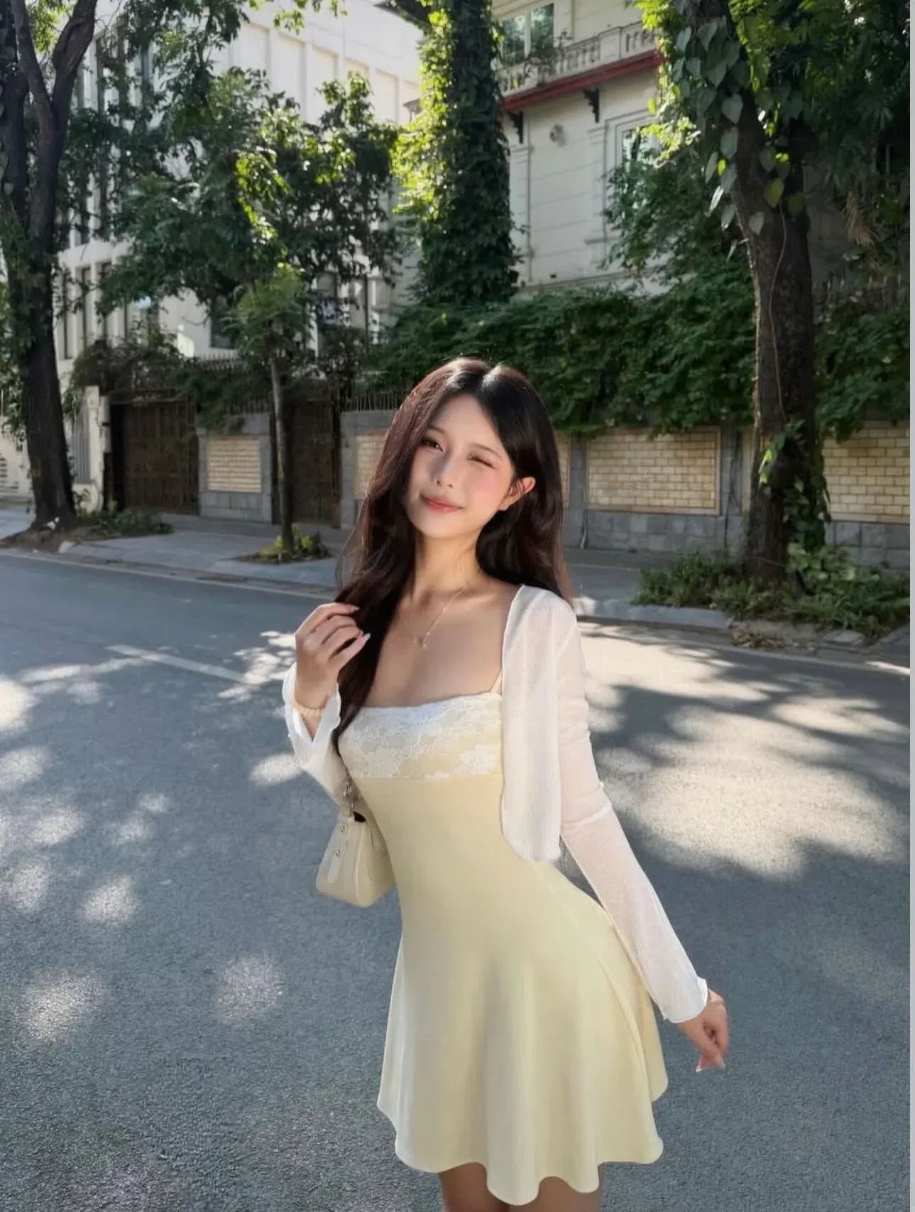 Đồ hè năm nay xinh lắm ạ💐🌷
__________________________
𝐌𝐚̂̃𝐮 𝐭𝐡𝐮𝐞̂: 𝟑𝟓 3