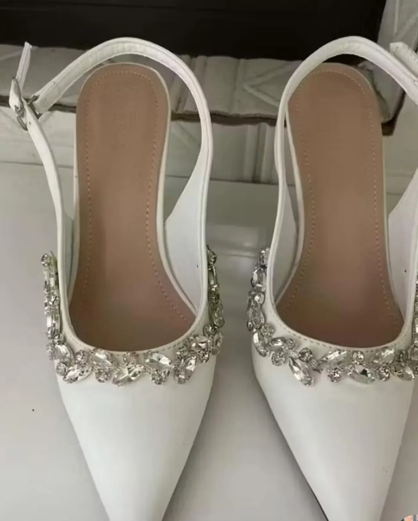 Cao gót trắng đính đá size 38 2