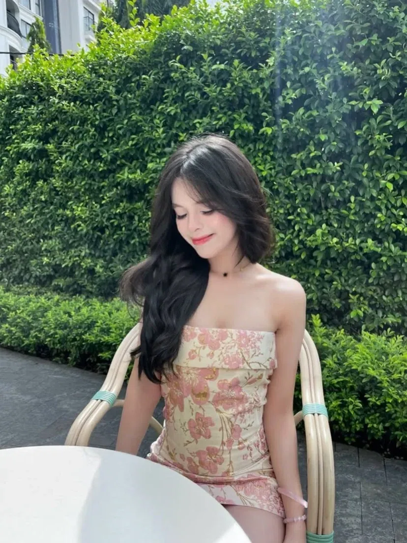 Váy gấm hồng Alyss 4