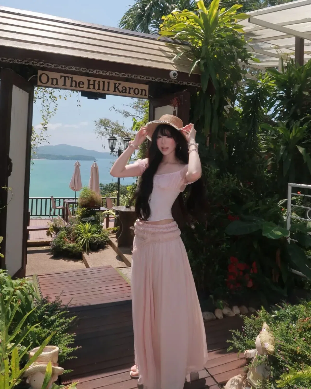 Áo corset trễ vai x Chân váy tơ nhún 3