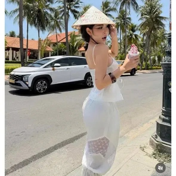 Manoli Outfit 3